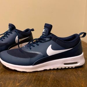 Nike Air Max Thea, size 8.5 women’s, navy & white